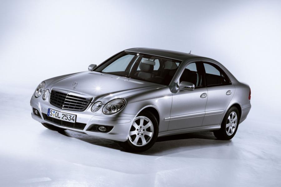  Mercedes-Benz E-Class 2007 года  (фото 22 из 80)